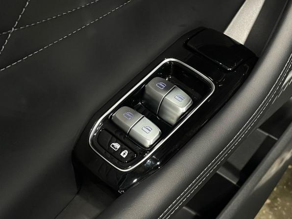 Exeed RX с пробегом 2024 года, цена 3 390 000 рублей, 2175 км, внедорожник, Автокод Объявления