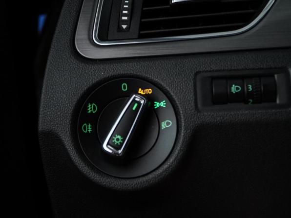Skoda Rapid I Рестайлинг с пробегом 2018 года, цена 1 521 444 рубля, 88602 км, лифтбек, Автокод Объявления