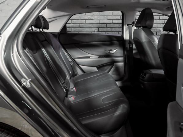 Hyundai Elantra VII (CN7) Рестайлинг с пробегом 2023 года, цена 2 620 000 рублей, 8130 км, седан, Автокод Объявления