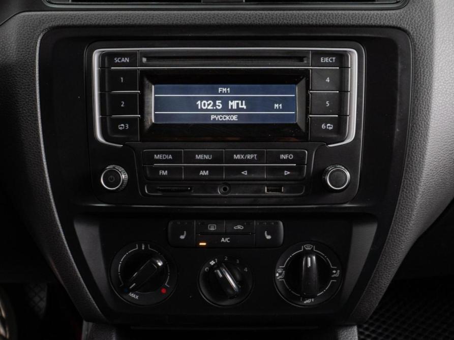 Volkswagen Jetta VI Рестайлинг Тюмень  - изображение 13