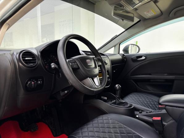 SEAT Leon II Рестайлинг с пробегом 2012 года, цена 780 000 рублей, 224897 км, хэтчбек, Автокод Объявления