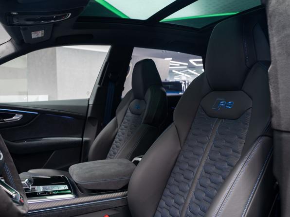 Audi RS Q8 I Рестайлинг с пробегом 2024 года, цена 24 900 000 рублей, 40 км, внедорожник, Автокод Объявления
