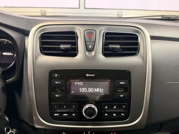 Renault Logan II Рестайлинг с пробегом 2019 года, цена 1 290 000 рублей, 48500 км, седан, Автокод Объявления