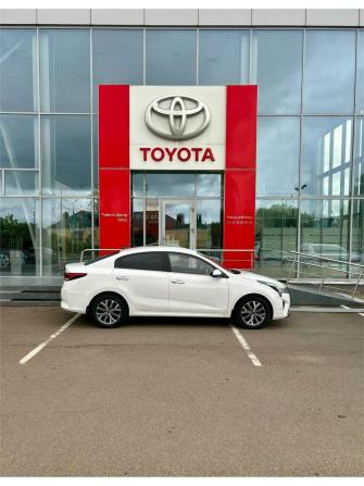 Kia Rio IV Рестайлинг с пробегом 2022 года, цена 1 756 000 рублей, 69981 км, седан, Автокод Объявления