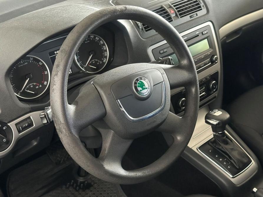 Skoda Octavia II (A5) Рестайлинг Москва  - изображение 12
