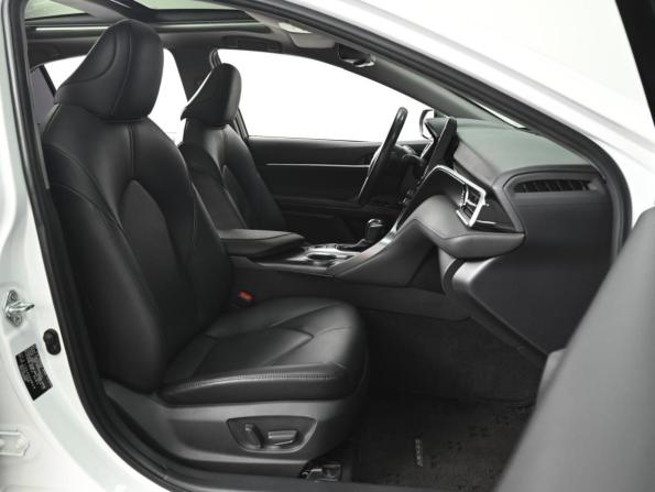 Toyota Camry VIII (XV70) Рестайлинг с пробегом 2023 года, цена 3 509 000 рублей, 59784 км, седан, Автокод Объявления