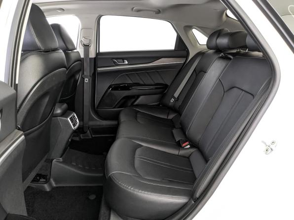 Kia K5 III с пробегом 2021 года, цена 2 820 000 рублей, 63100 км, седан, Автокод Объявления