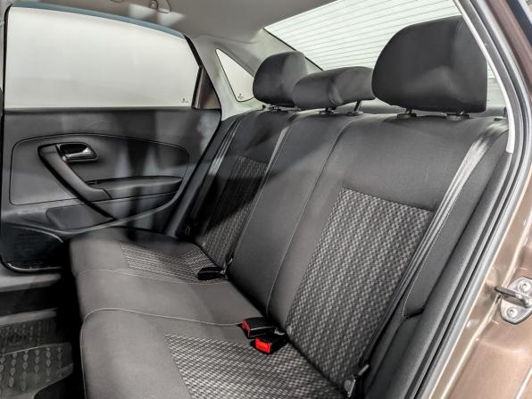Volkswagen Polo V Рестайлинг с пробегом 2016 года, цена 1 100 000 рублей, 97701 км, седан, Автокод Объявления