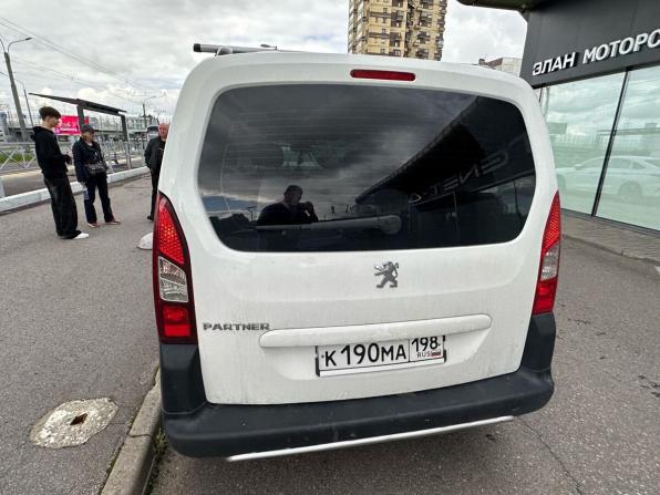 Peugeot Partner II с пробегом 2011 года, цена 459 000 рублей, 233000 км, компактвэн, Автокод Объявления