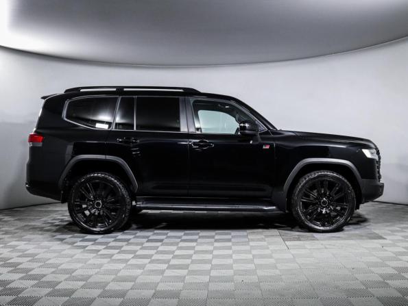 Toyota Land Cruiser 300 Series с пробегом 2022 года, цена 9 207 000 рублей, 127541 км, внедорожник, Автокод Объявления