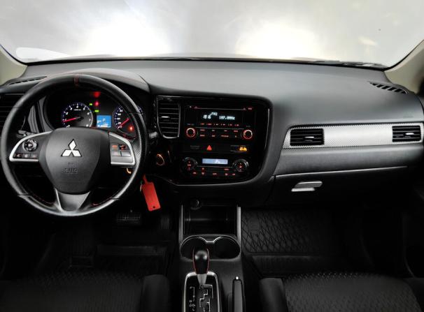 Mitsubishi Outlander III с пробегом 2012 года, цена 999 000 рублей, 175000 км, внедорожник, Автокод Объявления