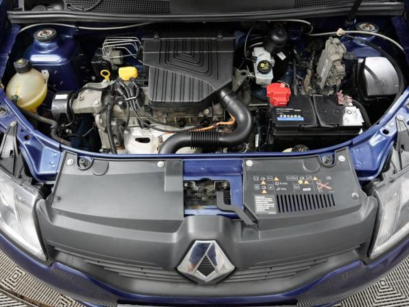 Renault Logan II с пробегом 2017 года, цена 730 000 рублей, 146015 км, седан, Автокод Объявления