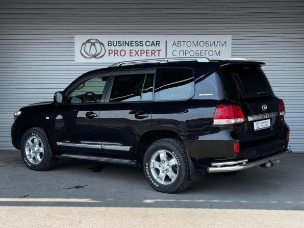 Toyota Land Cruiser 200 Series с пробегом 2011 года, цена 3 550 000 рублей, 253538 км, внедорожник, Автокод Объявления
