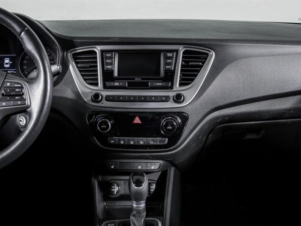 Hyundai Solaris II с пробегом 2019 года, цена 1 570 000 рублей, 45226 км, седан, Автокод Объявления