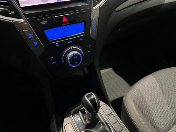 Hyundai Santa Fe III с пробегом 2013 года, цена 1 675 000 рублей, 185001 км, внедорожник, Автокод Объявления