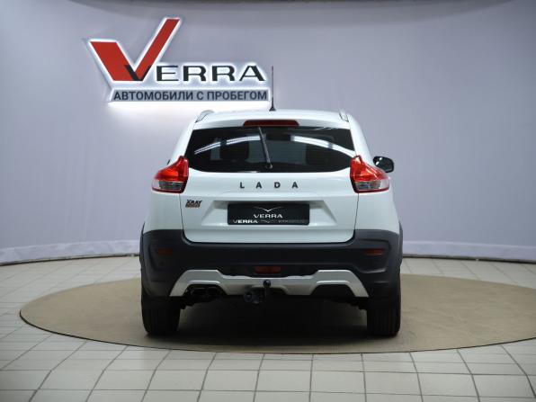 Lada (ВАЗ) XRAY I с пробегом 2019 года, цена 900 000 рублей, 117222 км, хэтчбек, Автокод Объявления
