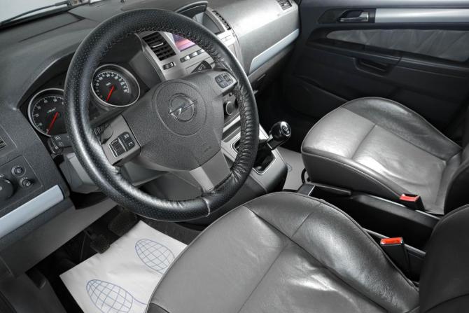 Opel Zafira B с пробегом 2006 года, цена 519 000 рублей, 239000 км, компактвэн, Автокод Объявления