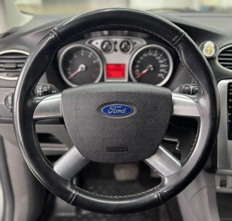 Ford Focus II Рестайлинг с пробегом 2010 года, цена 639 000 рублей, 190000 км, седан, Автокод Объявления