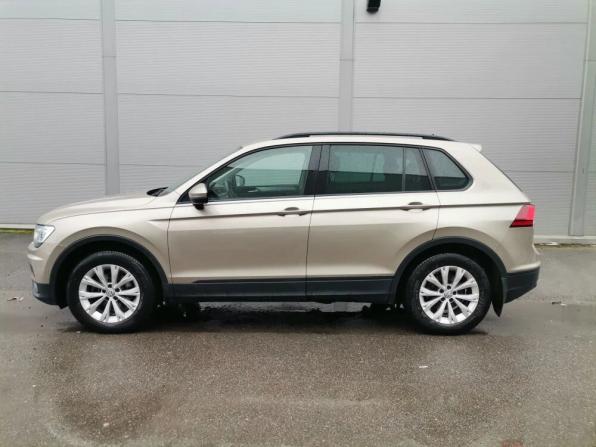 Volkswagen Tiguan II с пробегом 2019 года, цена 2 240 000 рублей, 122000 км, внедорожник, Автокод Объявления