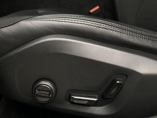 Volvo V60 Cross Country II с пробегом 2021 года, цена 3 999 000 рублей, 100427 км, универсал, Автокод Объявления