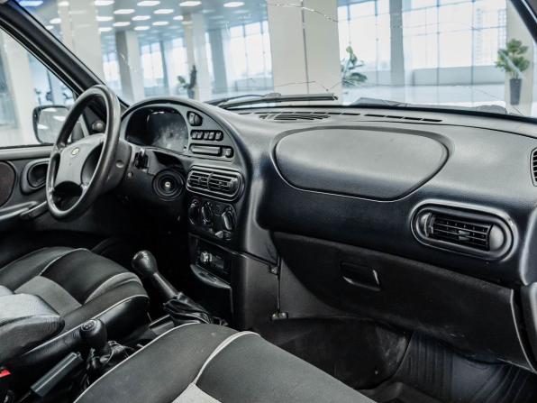 Chevrolet Niva I с пробегом 2006 года, цена 291 000 рублей, 114557 км, внедорожник, Автокод Объявления