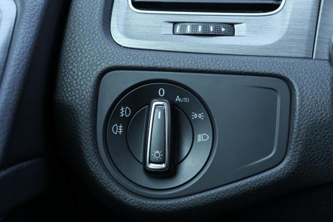 Volkswagen Golf VII с пробегом 2013 года, цена 988 000 рублей, 147778 км, хэтчбек, Автокод Объявления