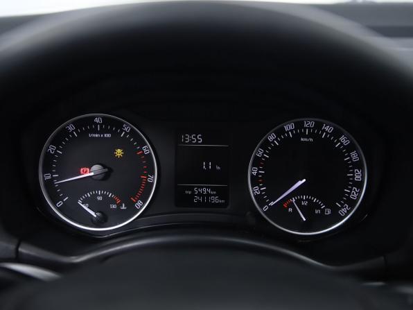 Skoda Octavia II (A5) Рестайлинг с пробегом 2012 года, цена 690 000 рублей, 241196 км, лифтбек, Автокод Объявления