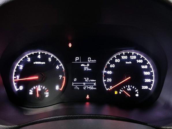 Hyundai Solaris II с пробегом 2018 года, цена 1 330 000 рублей, 127448 км, седан, Автокод Объявления