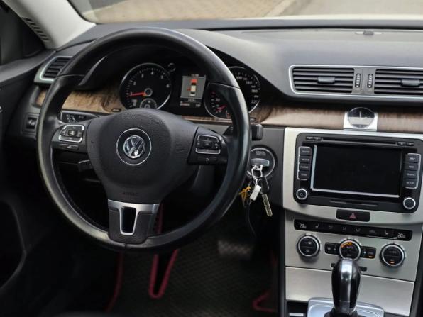 Volkswagen Passat B7 с пробегом 2012 года, цена 930 000 рублей, 243003 км, седан, Автокод Объявления