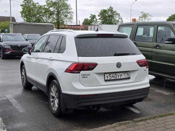 Volkswagen Tiguan II с пробегом 2017 года, цена 2 399 000 рублей, 103349 км, внедорожник, Автокод Объявления