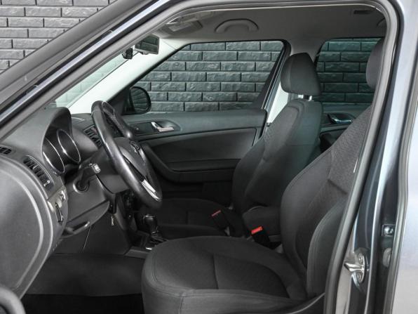 Skoda Yeti I Рестайлинг с пробегом 2014 года, цена 1 400 000 рублей, 101782 км, внедорожник, Автокод Объявления