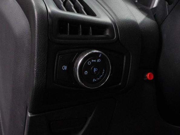Ford Focus III с пробегом 2013 года, цена 669 000 рублей, 256378 км, хэтчбек, Автокод Объявления
