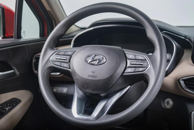 Hyundai Santa Fe IV Рестайлинг с пробегом 2021 года, цена 3 259 000 рублей, 8000 км, внедорожник, Автокод Объявления