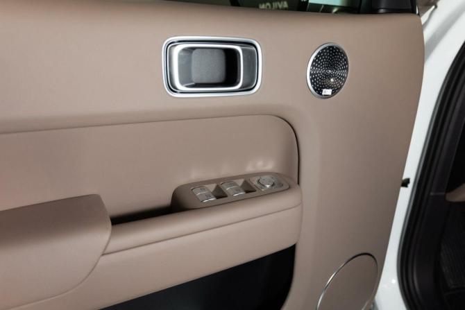 Новый Li Auto (Lixiang) L9 I Рестайлинг 2025 года, цена 11 600 000 рублей, внедорожник, Автокод Объявления
