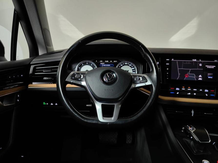 Volkswagen Touareg III Москва  - изображение 13
