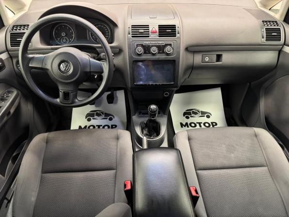 Volkswagen Touran I Рестайлинг 2 с пробегом 2013 года, цена 1 025 000 рублей, 142608 км, компактвэн, Автокод Объявления