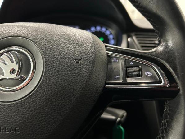 Skoda Rapid I с пробегом 2015 года, цена 749 000 рублей, 199338 км, лифтбек, Автокод Объявления