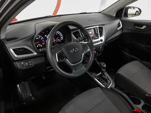 Hyundai Solaris II Рестайлинг с пробегом 2021 года, цена 1 372 000 рублей, 98000 км, седан, Автокод Объявления