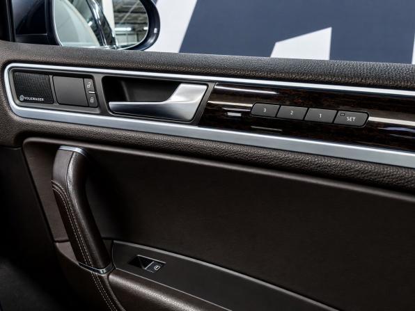 Volkswagen Touareg II с пробегом 2011 года, цена 2 199 000 рублей, 172800 км, внедорожник, Автокод Объявления