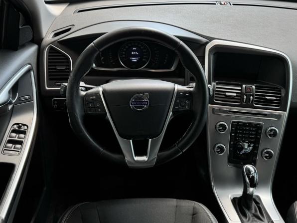 Volvo XC60 I Рестайлинг с пробегом 2017 года, цена 2 250 000 рублей, 179000 км, внедорожник, Автокод Объявления