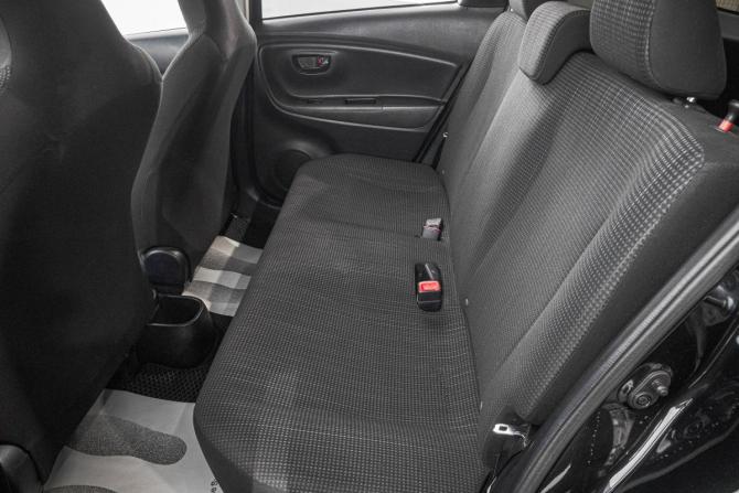 Toyota Vitz III (XP130) Рестайлинг 2 с пробегом 2017 года, цена 929 000 рублей, 78000 км, хэтчбек, Автокод Объявления