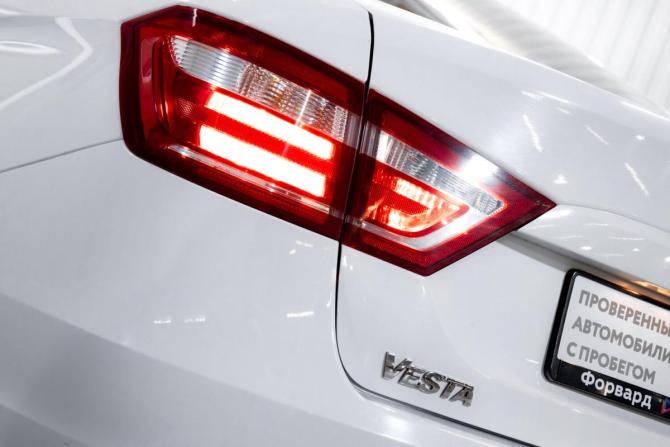 Lada (ВАЗ) Vesta I с пробегом 2019 года, цена 839 000 рублей, 111350 км, седан, Автокод Объявления