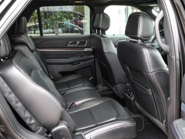Ford Explorer V Рестайлинг с пробегом 2018 года, цена 2 571 000 рублей, 174777 км, внедорожник, Автокод Объявления