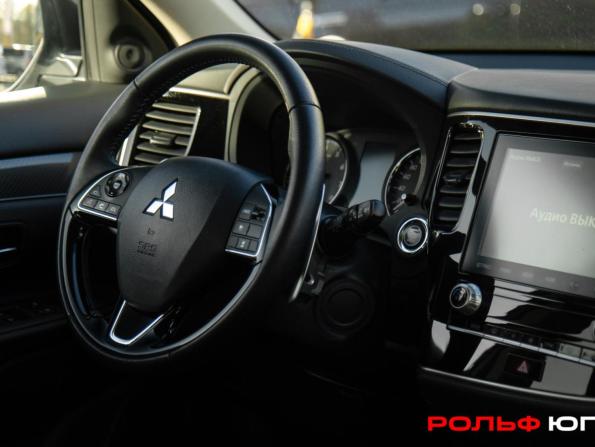 Mitsubishi Outlander III Рестайлинг 3 с пробегом 2020 года, цена 2 678 000 рублей, 166820 км, внедорожник, Автокод Объявления