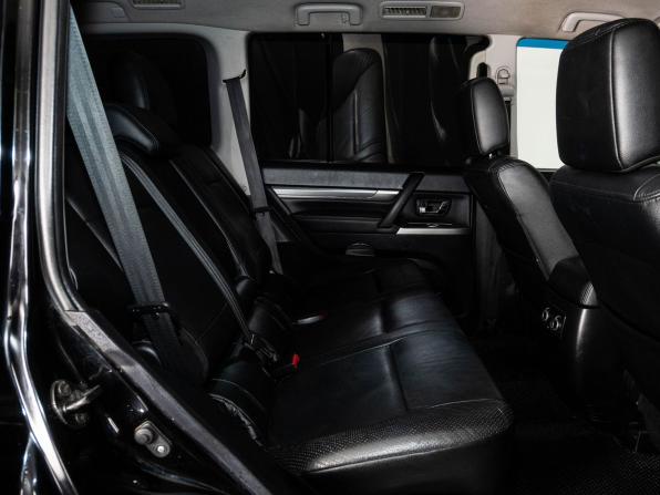 Mitsubishi Pajero IV Рестайлинг 1 с пробегом 2011 года, цена 1 638 000 рублей, 270270 км, внедорожник, Автокод Объявления