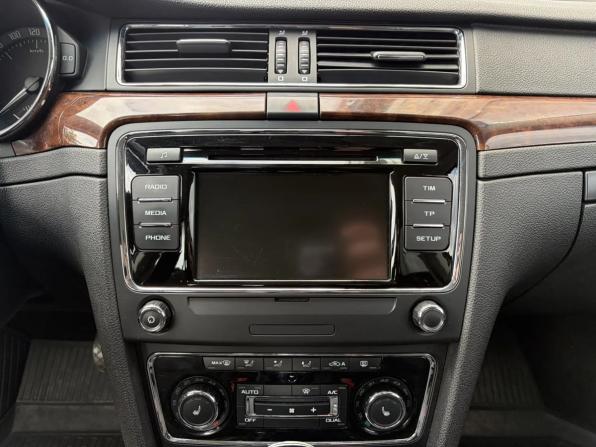 Skoda Superb II Рестайлинг с пробегом 2013 года, цена 999 000 рублей, 358460 км, универсал, Автокод Объявления