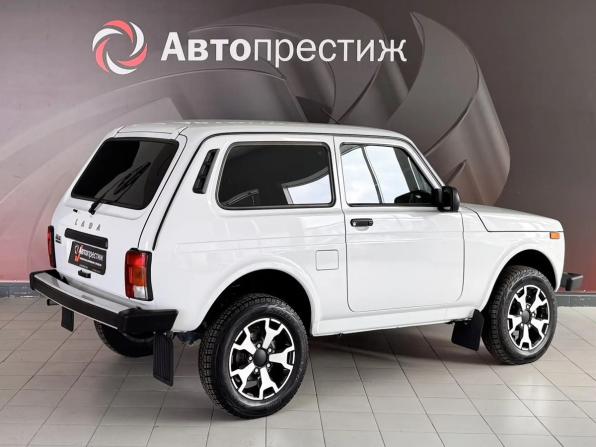 Lada (ВАЗ) Niva Legend с пробегом 2024 года, цена 1 149 000 рублей, 15642 км, внедорожник, Автокод Объявления