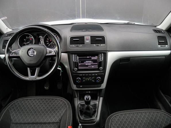 Skoda Yeti I Рестайлинг с пробегом 2016 года, цена 1 250 000 рублей, 182000 км, внедорожник, Автокод Объявления