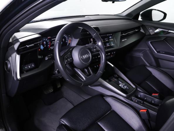 Audi A3 IV (8Y) с пробегом 2021 года, цена 2 820 000 рублей, 60300 км, хэтчбек, Автокод Объявления