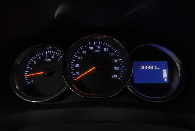 Renault Logan II с пробегом 2016 года, цена 699 000 рублей, 183364 км, седан, Автокод Объявления